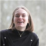 Etudiante en langues (niveau master, anglais C1 et espagnol B1-B2)